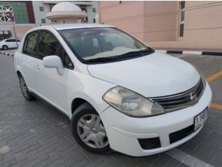 Nissan tida 2011