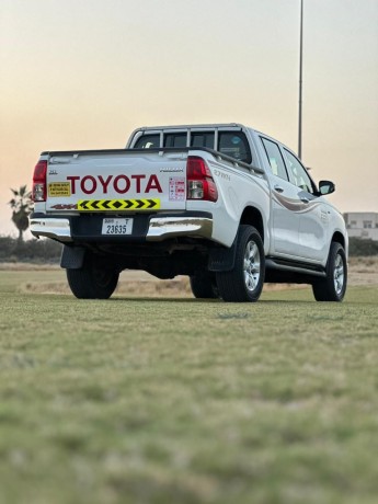 toyota-hilux-2019-big-6