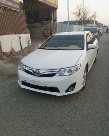 toyota-camry-2012-big-0