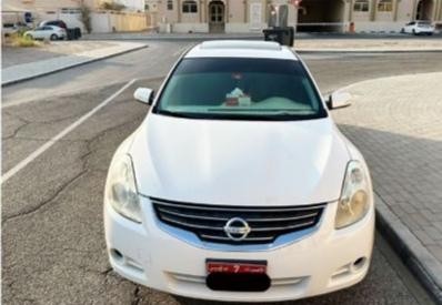 nissan-altima-2010-big-0