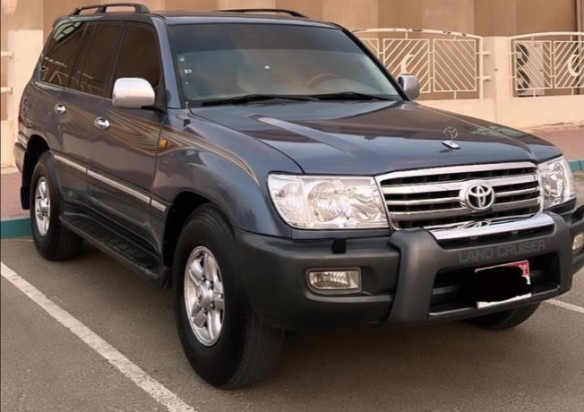 toyota-land-cruiser-big-0