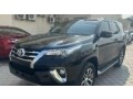 toyota-fortuner-vxr-2020-small-0