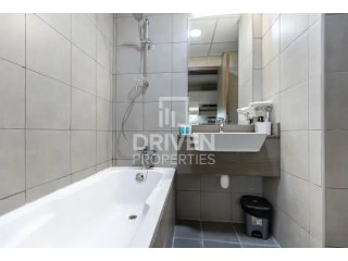 Fully Furnised | High Floor | Near Metro