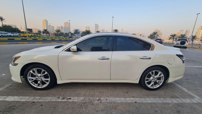 nissan-maxima-2014-big-1