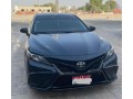 toyota-camry-se-2019-small-1