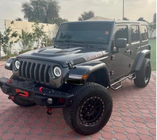 jeep-wrangler-sport-2014-big-0