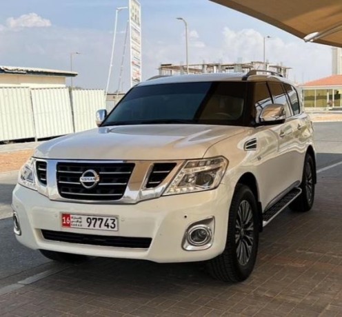 nissan-patrol-2013-big-0