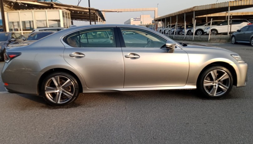 lexus-gs350-v6-35l-full-option-model-2016-big-4