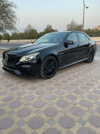 mercedes-e500-2011-big-1