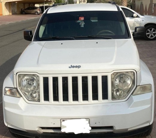 jeep-cherokee-2012-big-0