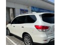 nissan-pathfinder-2016-small-0