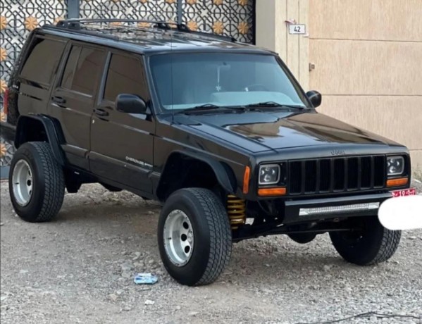 jeep-cherokee-2000-big-0