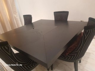 4 person dining table