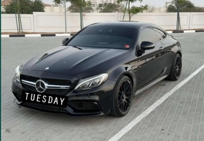 mercedes-c63-coupe-big-0