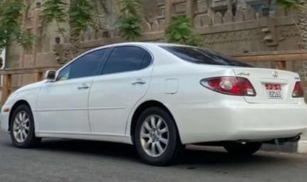 lexus-es-2004-big-0