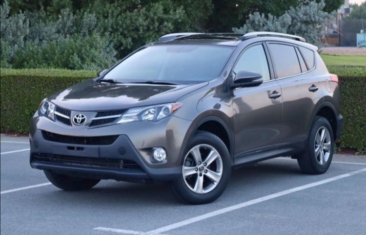 toyota-rav4-xle-big-0