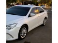 toyota-camry-2017-small-0