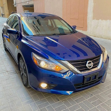 nissan-altima-2018-big-5