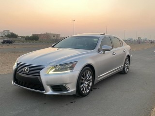 Lexus LS460