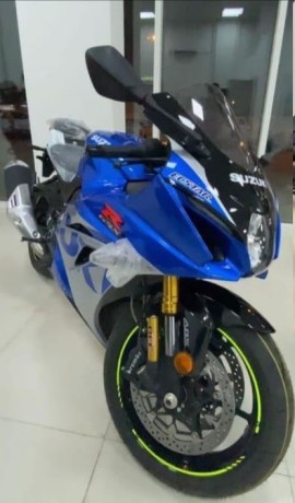 suzuki-gsxr-2023-big-0