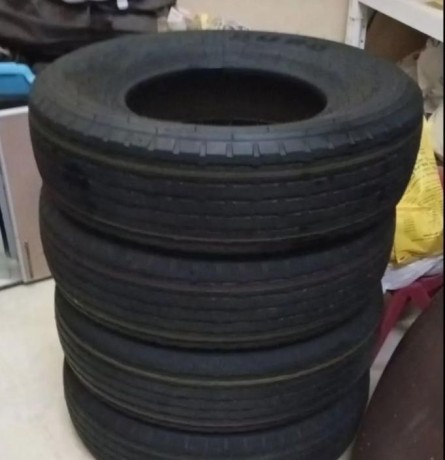 900-tires-big-0