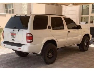 Nissan pathfinder 2005