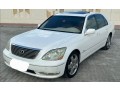 lexus-ls430-2004-small-0