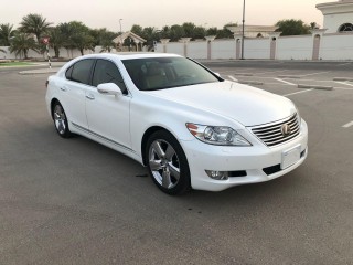 Lexus LS460