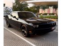 dodge-challenger-2010-small-0