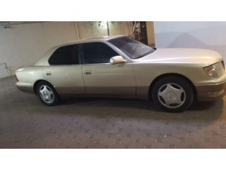 Lexus LS400