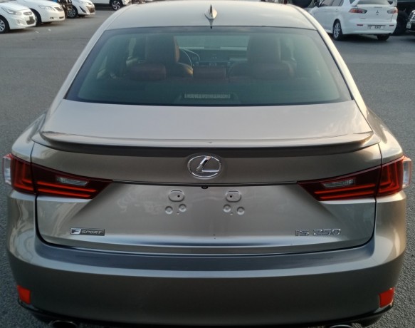 lexus-is250-f-sport-v6-25l-full-option-model-2015-big-2