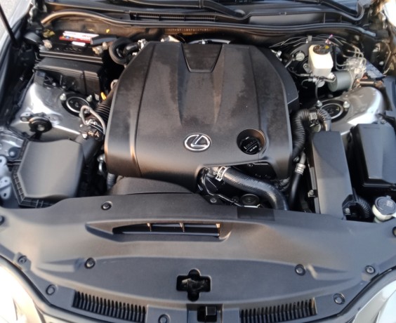 lexus-is250-f-sport-v6-25l-full-option-model-2015-big-5