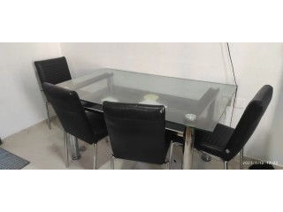 4 person dining table