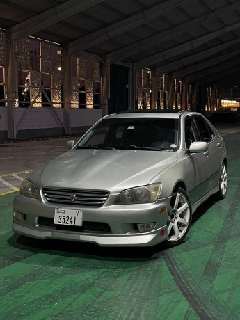 lexus-2002-big-2