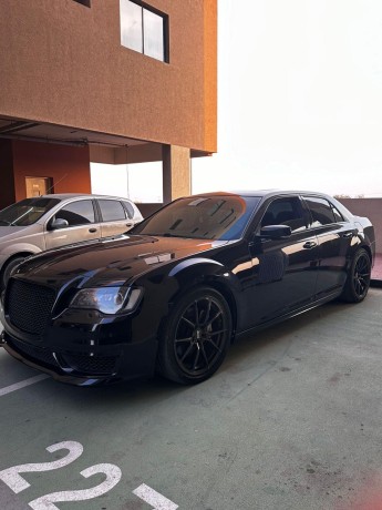 chrysler-srt-big-2