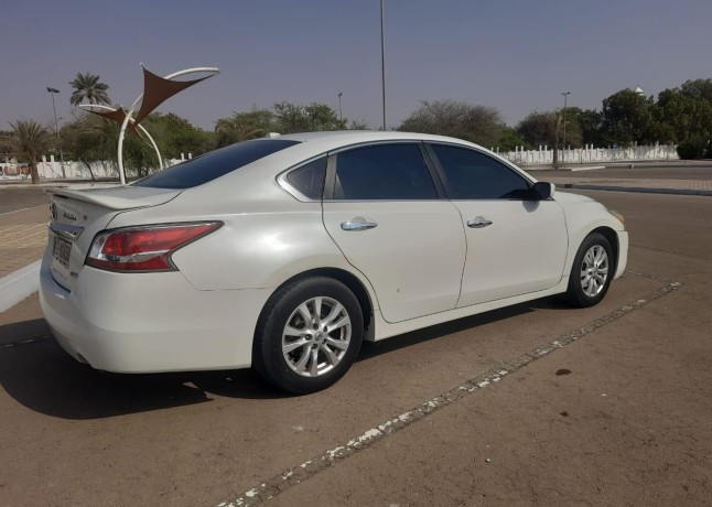 nissan-altima-2014-big-3