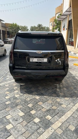 cadillac-escalade-big-1