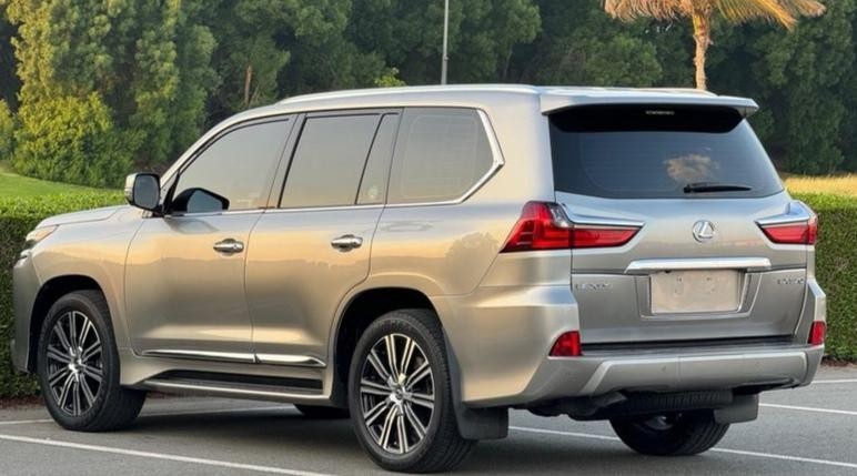 lexus-lx570-big-0