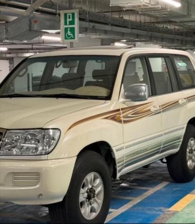 toyota-land-cruiser-2006-big-0