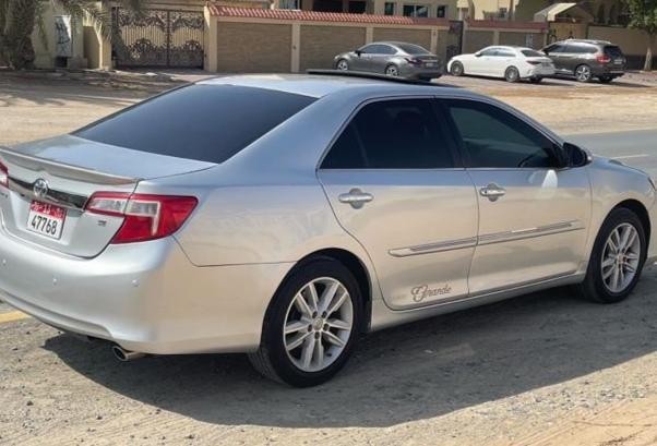 toyota-camry-se-2015-big-2