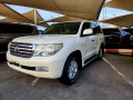 toyota-land-cruiser-gxr-small-0