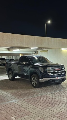 gmc-sierra-2023-big-3