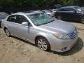 toyota-avalon-base-2012-small-1