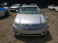 toyota-avalon-base-2012-small-6