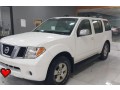 nissan-pathfinder-2006-small-0