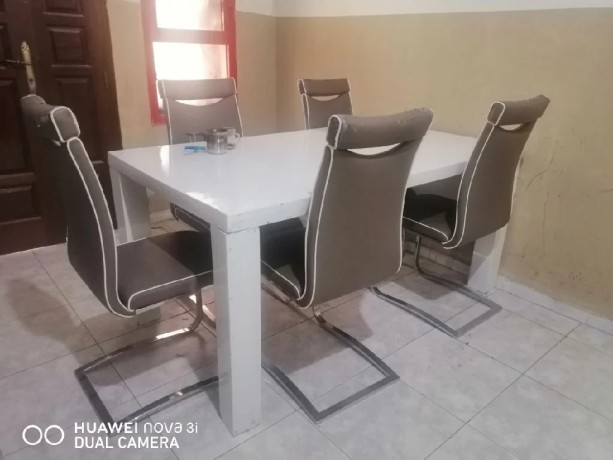 6-person-dining-table-big-0