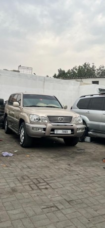 lexus-lx470-big-3