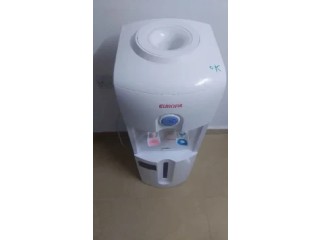 Europa water dispenser