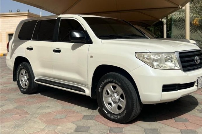 toyota-land-cruiser-2011-big-0