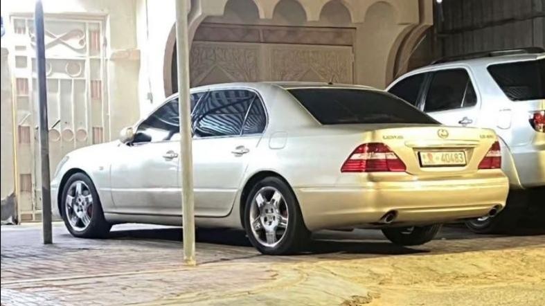 lexus-ls430-big-0